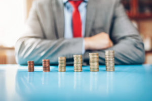 Businessman And His Financial Investment - Contabilidade em Salvador | Contabilize Assessoria